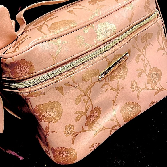 Betsy Johnson Makeup bags - Picture 3 of 6